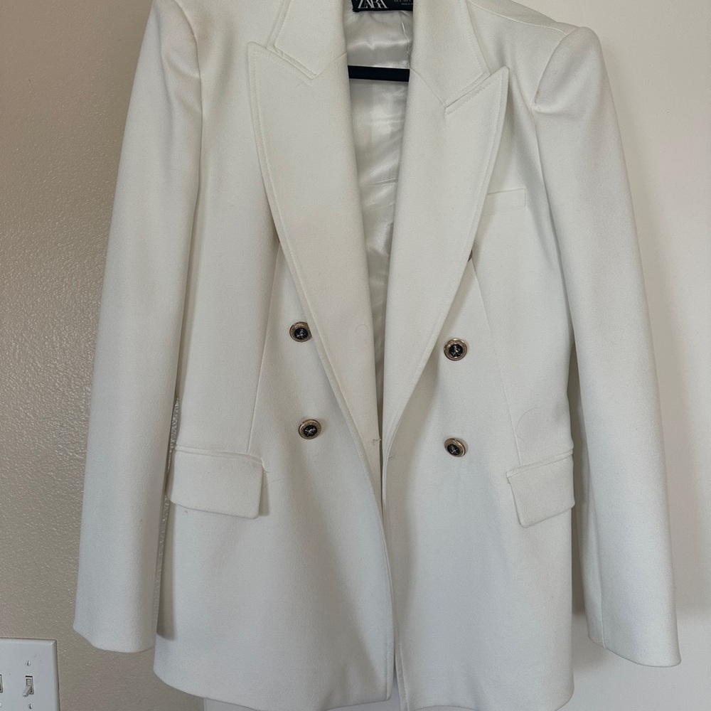 Zara Classic Cream Double-Breasted Blazer